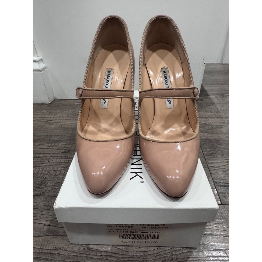 Manolo Blahnik Campy Nude Patent Leather Mary Jane Pumps Size 38 US 8
